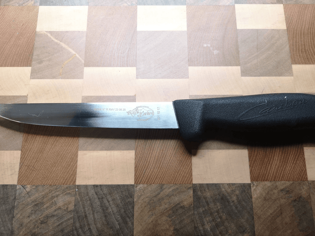 Couteau à désosser lame 17cm