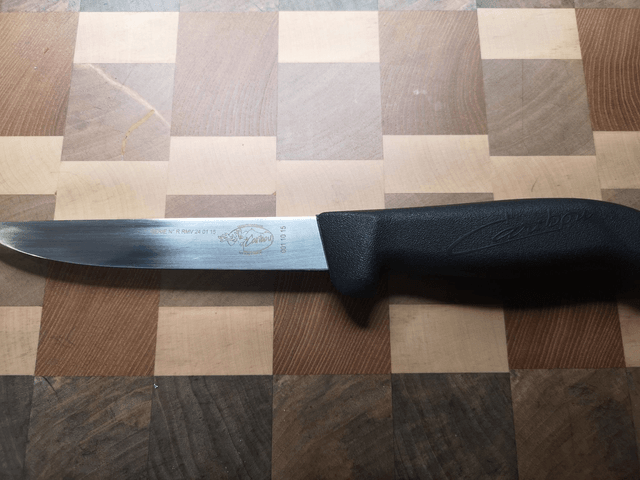 Couteau à désosser lame droite 15cm